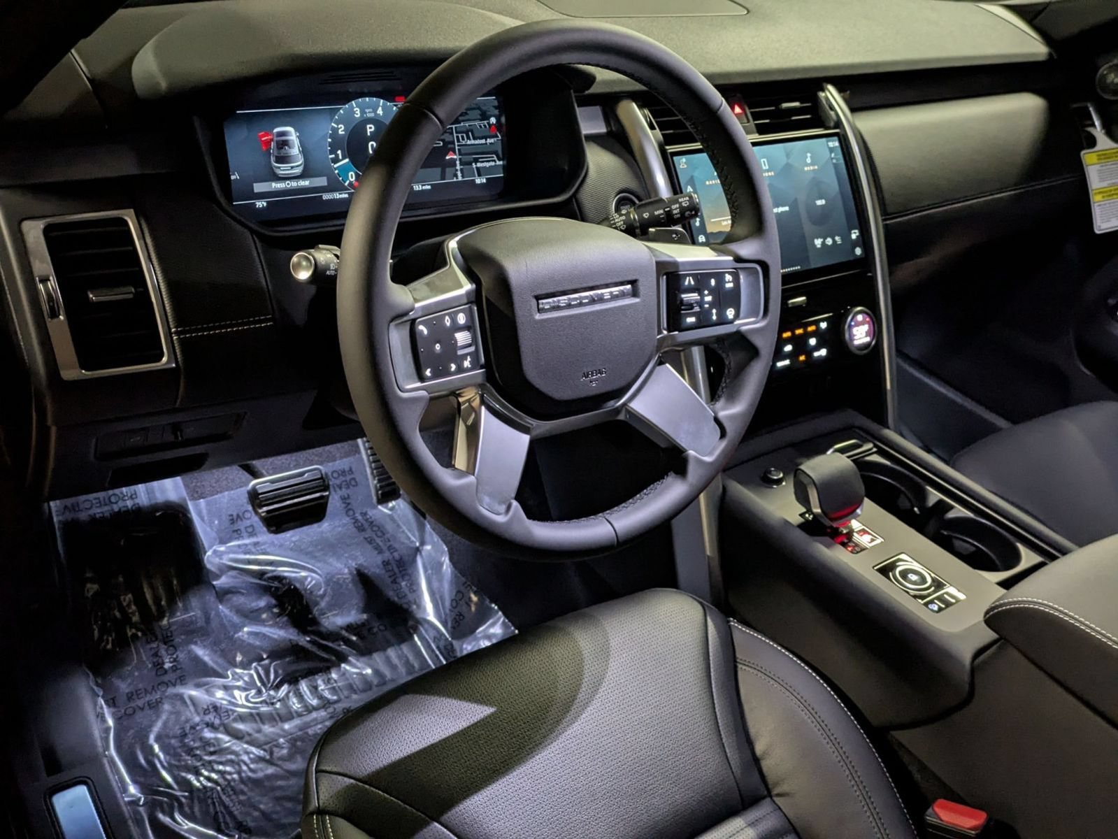 New 2026 Land Rover Discovery Dynamic SE AWD/4WD image 16