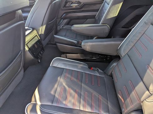 Used 2025 GMC Yukon AT4 Ultimate w/ LPO, Floor Liner Package image 17