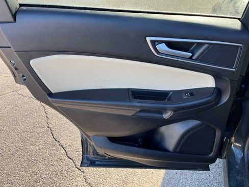 Used 2024 Ford Edge SEL w/ Convenience Package image 25