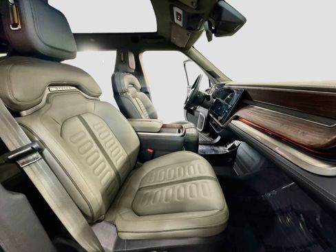 Used 2023 Rivian R1S Adventure AWD/4WD image 34