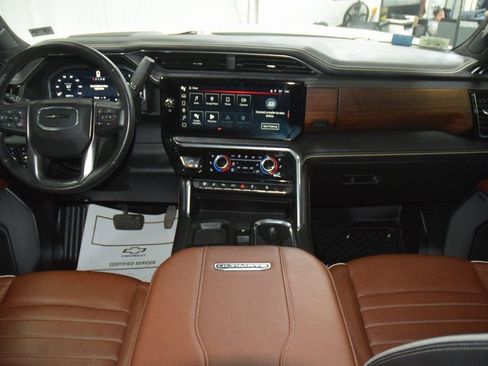 Used 2024 GMC Sierra 2500 Denali Ultimate AWD/4WD image 34