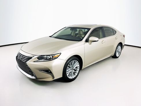 Used 2016 Lexus ES 350 w/ Luxury Package w/Wood Trim FWD image 3