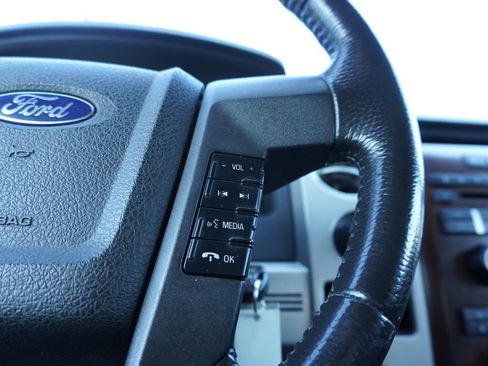 Used 2012 Ford F150 Lariat w/ Lariat Chrome Pkg AWD/4WD image 25