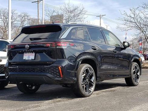 New 2026 Volkswagen Tiguan SEL R-Line image 3