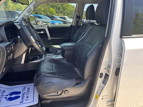 Used 2024 Toyota 4Runner SR5 image 14