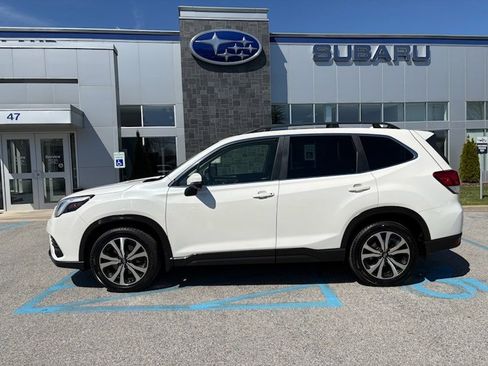 Used 2022 Subaru Forester Limited image 2