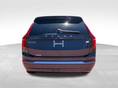 Used 2023 Volvo XC90 T8 Ultimate w/ Lounge Package AWD/4WD image 7