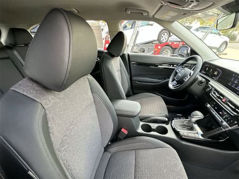 New 2026 Kia Seltos S image 27