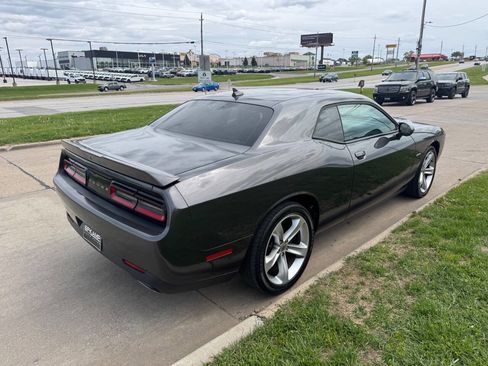 Used 2018 Dodge Challenger R/T w/ Sound Group RWD image 5