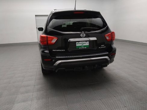 Used 2017 Nissan Pathfinder Platinum image 6