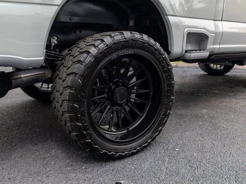 Used 2025 Ford F250 Platinum AWD/4WD image 9