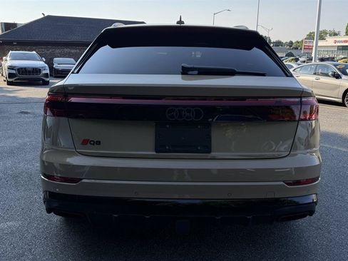 Used 2024 Audi Q8 Prestige w/ Prestige Package AWD/4WD image 15