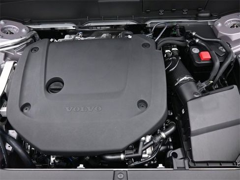 New 2026 Volvo XC90 B6 Plus w/ Protection Package Premier image 37