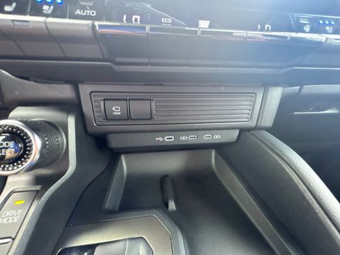 Used 2025 Toyota Land Cruiser AWD/4WD image 33