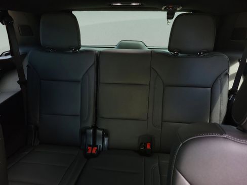 Used 2025 Chevrolet Tahoe LT w/ Comfort Package RWD image 24