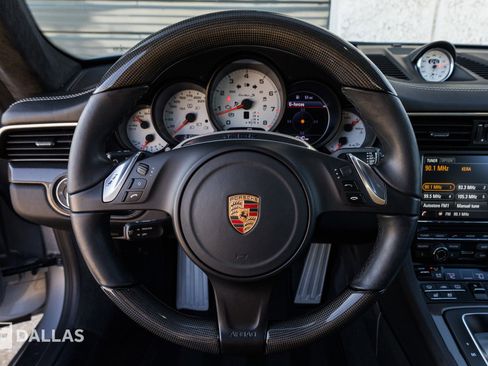 Used 2014 Porsche 911 Turbo S image 26