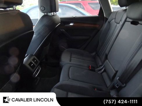 Used 2021 Audi Q5 Prestige w/ Prestige Package AWD/4WD image 8