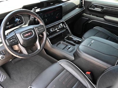 Used 2024 GMC Sierra 2500 AT4X AWD/4WD image 14