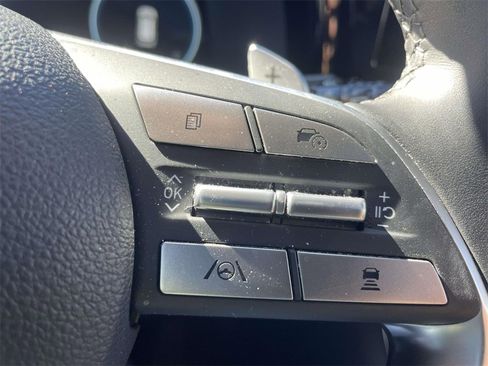 Used 2023 Hyundai Palisade Limited w/ Winter Package image 26