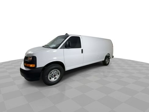 New 2025 GMC Savana 2500 Extended w/ Driver Convenience Package image 4