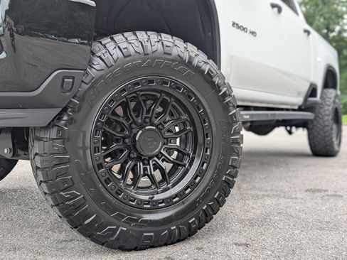 Used 2025 Chevrolet Silverado 2500 Custom w/ Custom Value Package AWD/4WD image 32
