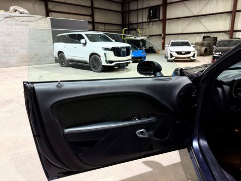 Used 2016 Dodge Challenger SXT w/ Blacktop Package RWD image 11