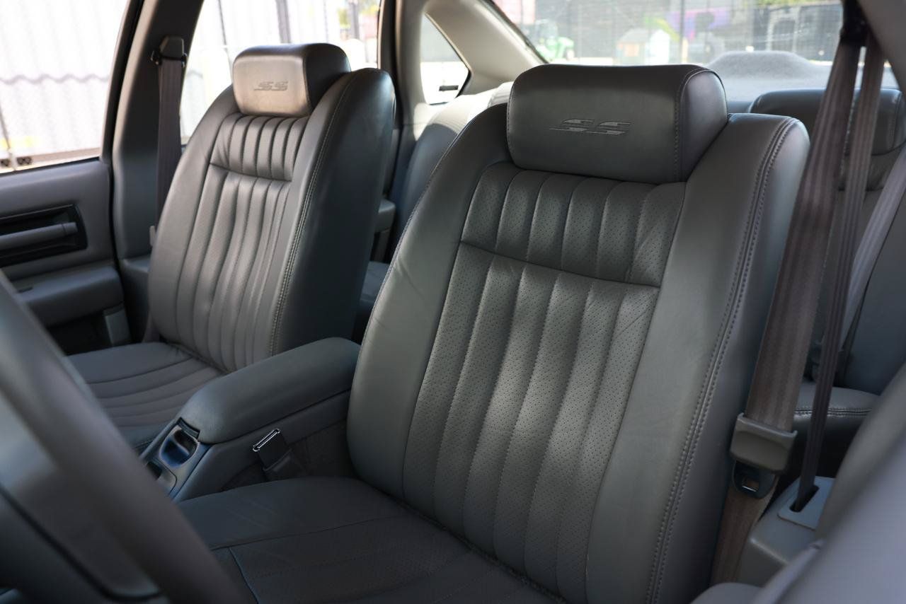 Used 1996 Chevrolet Caprice SS RWD image 6