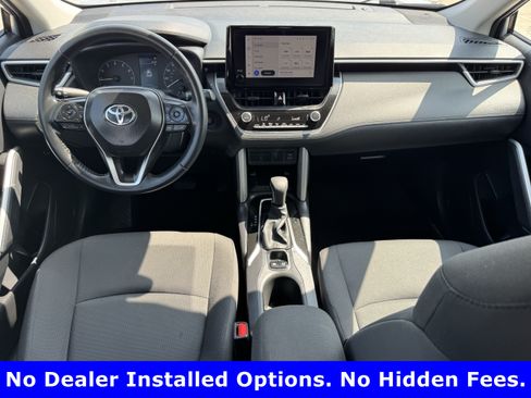 Used 2025 Toyota Corolla Cross LE FWD image 10