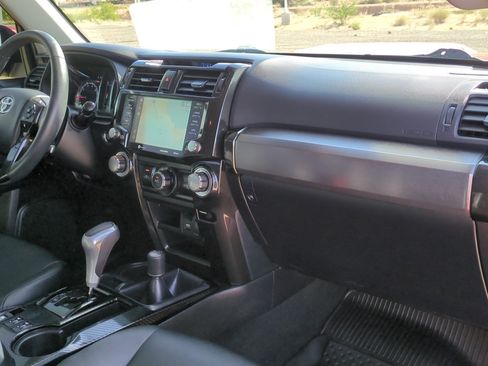 Used 2020 Toyota 4Runner TRD Off-Road Premium w/ Wilderness Package AWD/4WD image 32
