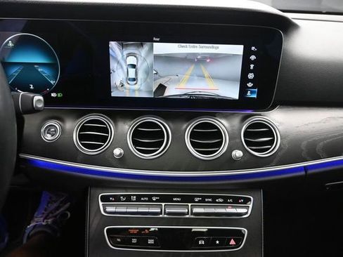 Used 2022 Mercedes-Benz E 350 Sedan image 12