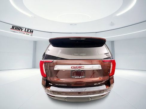 Used 2023 GMC Yukon SLT w/ Max Trailering Package image 4