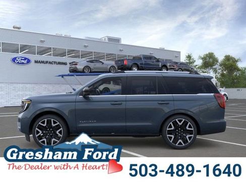 New 2026 Ford Expedition Platinum image 3