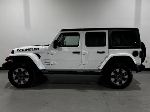 Used 2020 Jeep Wrangler Unlimited Sahara w/ Dual Top Group AWD/4WD image 14