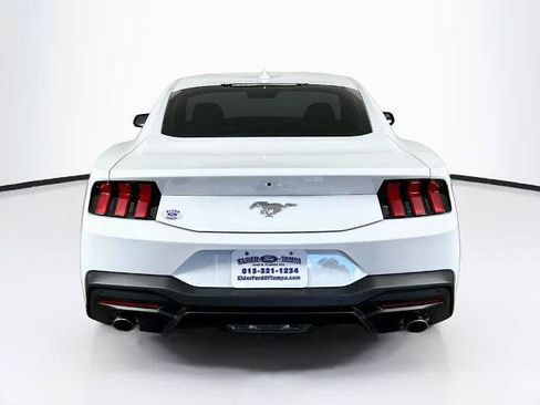 Certified 2025 Ford Mustang Coupe RWD image 5