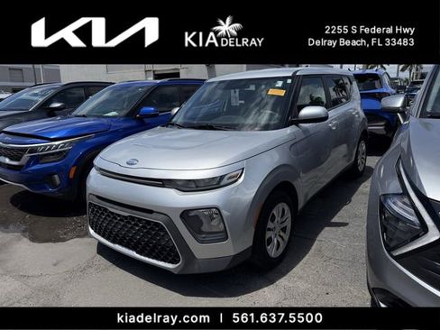 Used 2020 Kia Soul LX FWD image 4