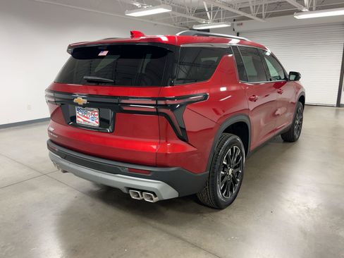 New 2026 Chevrolet Traverse LT w/ Sun and Wheel Package image 8