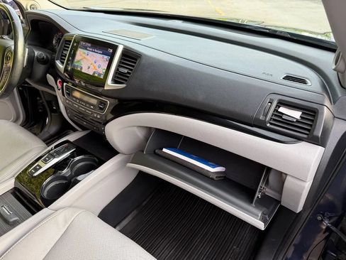 Used 2016 Honda Pilot Elite image 28
