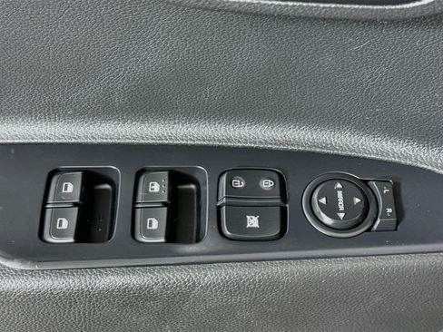 Used 2023 Kia Rio S FWD image 23