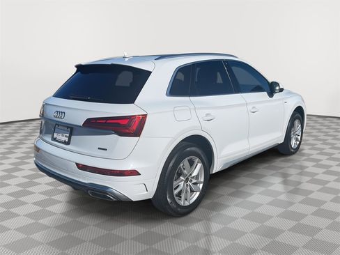 Used 2023 Audi Q5 2.0T Premium w/ Convenience Package AWD/4WD image 5