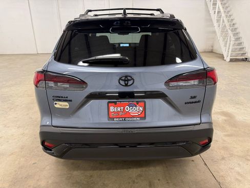 Used 2024 Toyota Corolla Cross AWD Hybrid image 5