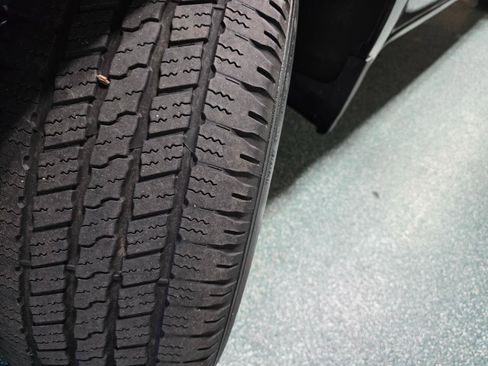 Used 2020 Chevrolet Silverado 1500 Custom w/ Custom Value Package image 13