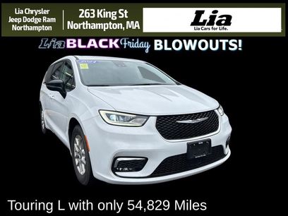 Certified 2024 Chrysler Pacifica Touring-L