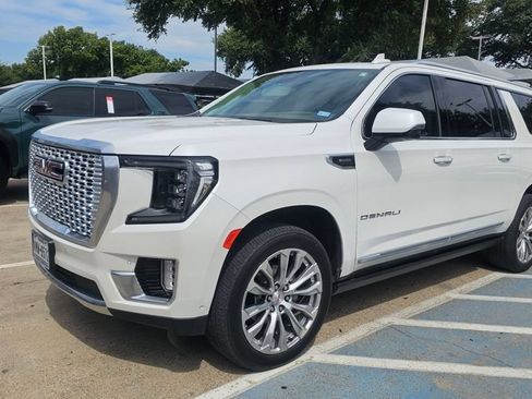 Used 2024 GMC Yukon XL Denali w/ Advanced Technology Package AWD/4WD image 11