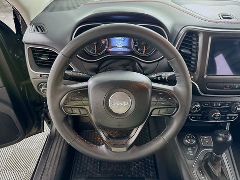 Used 2022 Jeep Cherokee Trailhawk w/ Premium Leather Package AWD/4WD image 14