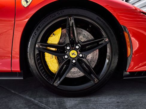 Used 2025 Ferrari SF90 Spider AWD/4WD image 33