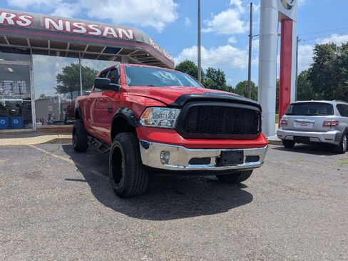 Used 2019 RAM 1500 Big Horn AWD/4WD image 1