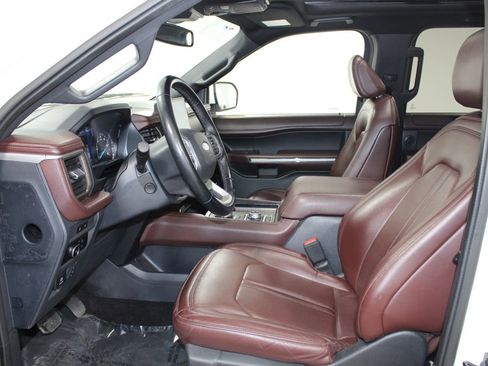 Used 2023 Ford Expedition Max Limited image 18