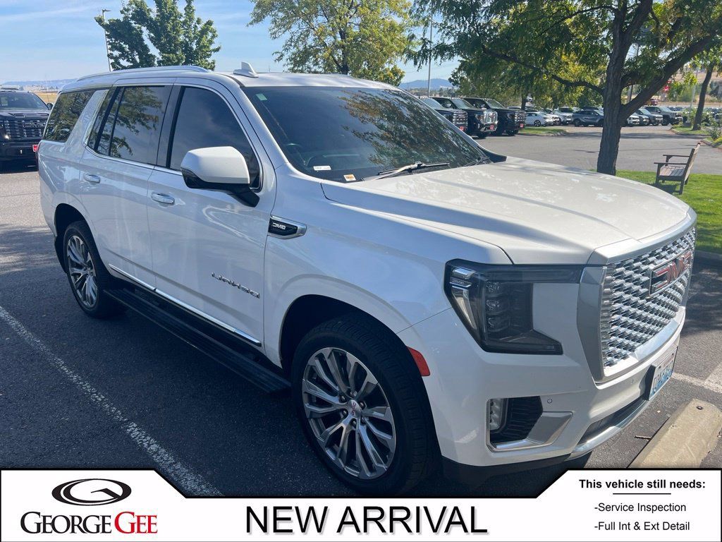 Used 2021 GMC Yukon Denali w/ Denali Ultimate Package AWD/4WD image 1