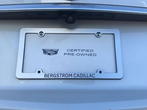 Certified 2024 Cadillac XT6 Luxury w/ LPO, Floor Liner Package AWD/4WD image 20