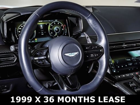 Used 2025 Aston Martin V8 Vantage Coupe image 22
